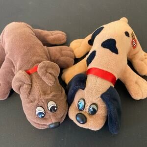 2 pound puppies. Tonka. Vintage 8 inch. Light brown with spots. Dark brown